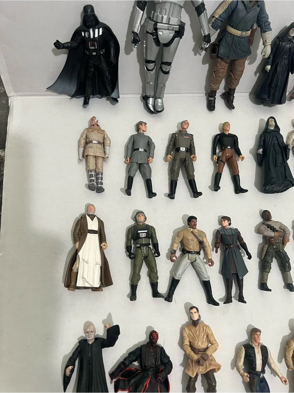 Star Wars Action Figure Lot - Black, Brown, White, Tan